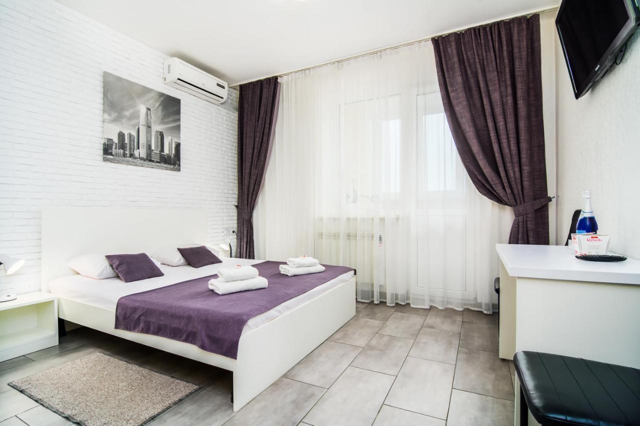 Skyhome Mini-Hotel Kyiv Exterior photo