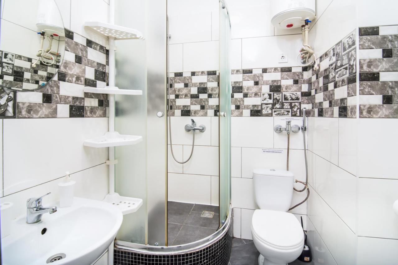 Skyhome Mini-Hotel Kyiv Exterior photo